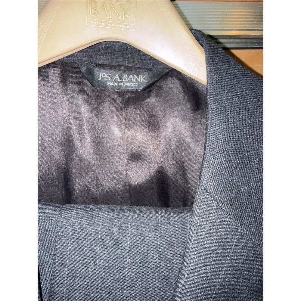 jos a bank suit Set With Pants 43R (34x30) Cuffed Pants